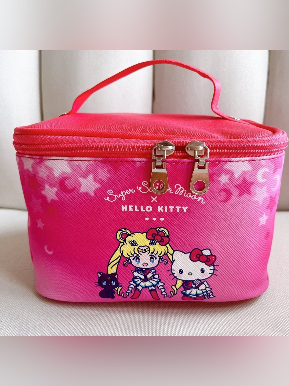NWOT Sanrio Hello Kitty × Sailor Moon SailorMoon Collaboration Vanity Bag Case